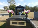 image of grave number 834858